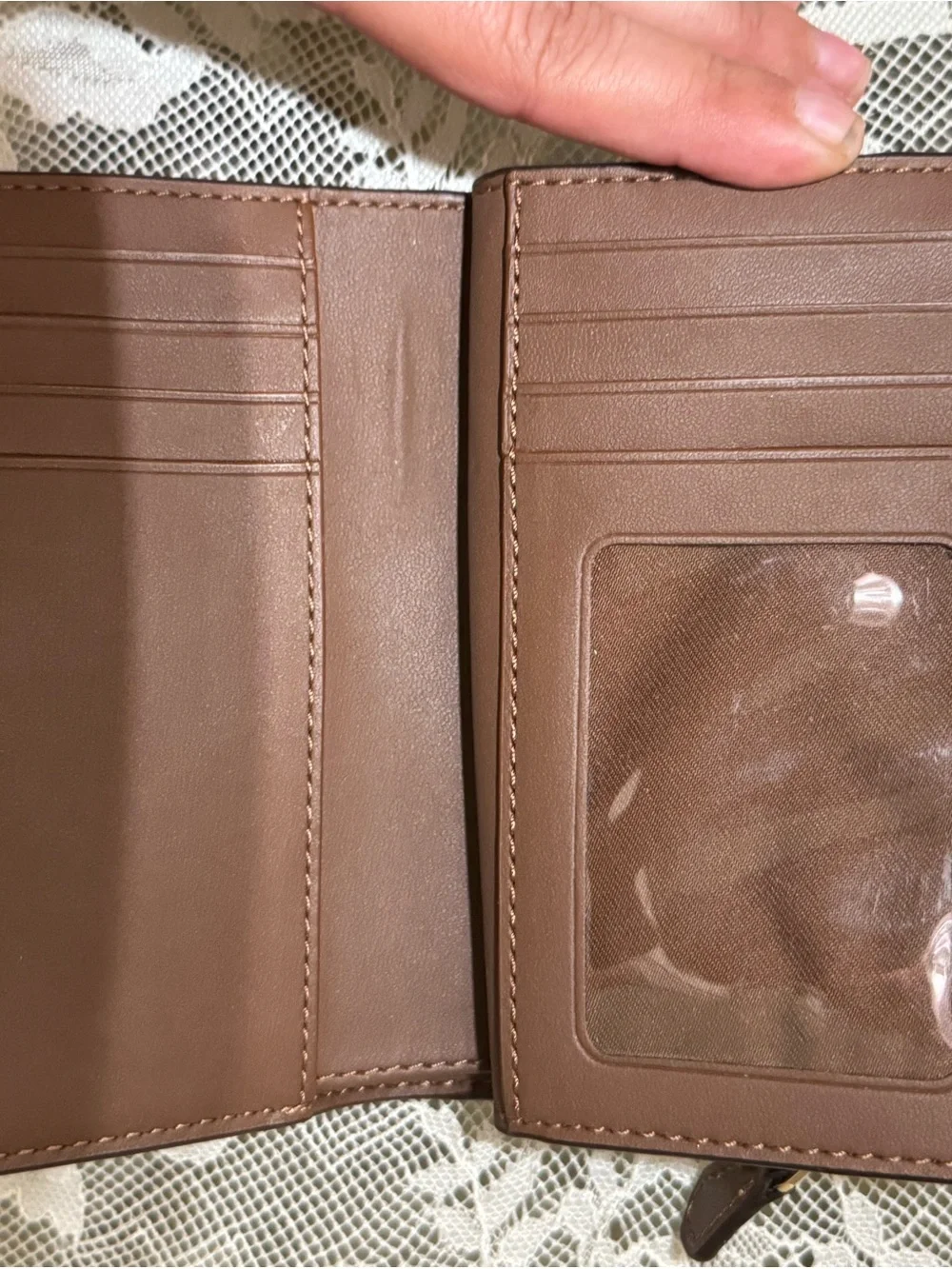 Coach medium corner zip wallet khaki/tan - Picture 2 of 3